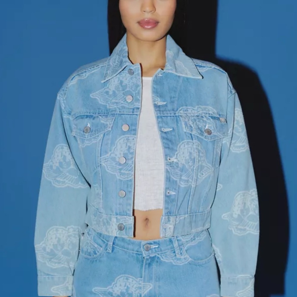 NWT FIORUCCI ALLOVER ANGEL DENIM JACKET MEDIUM (PTP 19 in) MSRP $385!